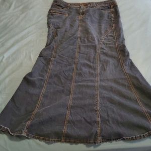 EXTREMELY RARE BISOU BISOU SKIRT